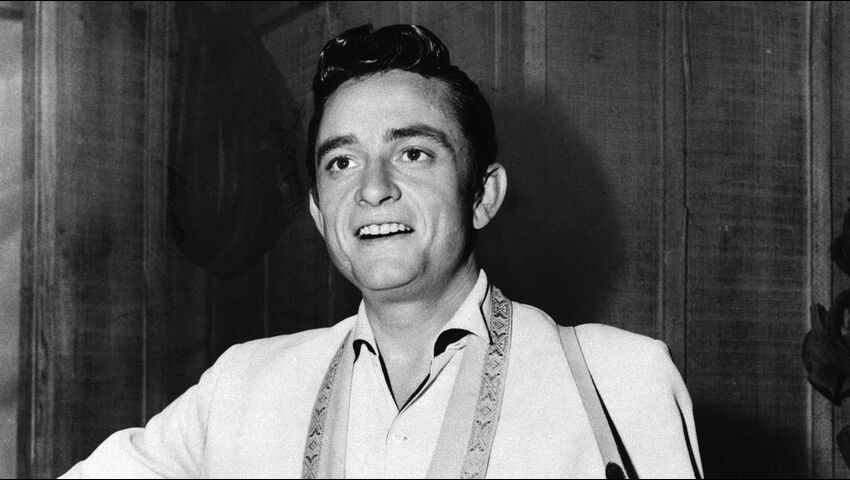 Johnny Cash Reads the Bible #6:  Jonah 1&2, Matthew 12, Mark 7, James 2, Acts 9 And John 4 And 2 Kings 17:1-41(Premium Content)